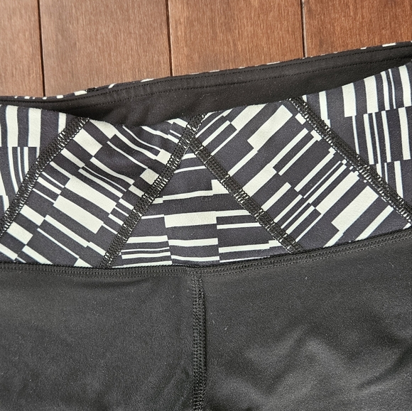 Rare! Lululemon Align 25 Leggings - Picture 3 of 5